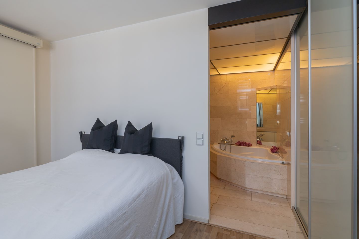 Photo 29 of Ritsaert 17