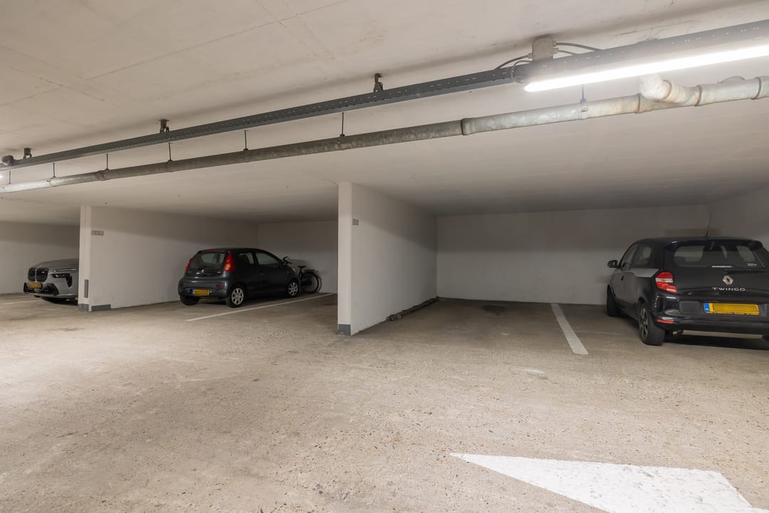 Photo 37 of Ritsaert 17