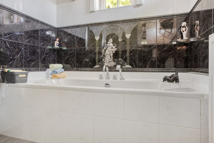 Photo 33 of Sara Beytsweg 6