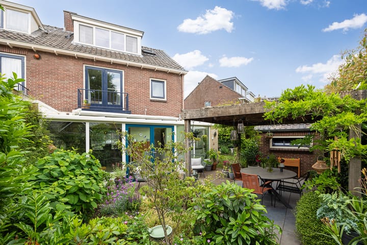 Foto 28 van Frederik Hendriklaan 141