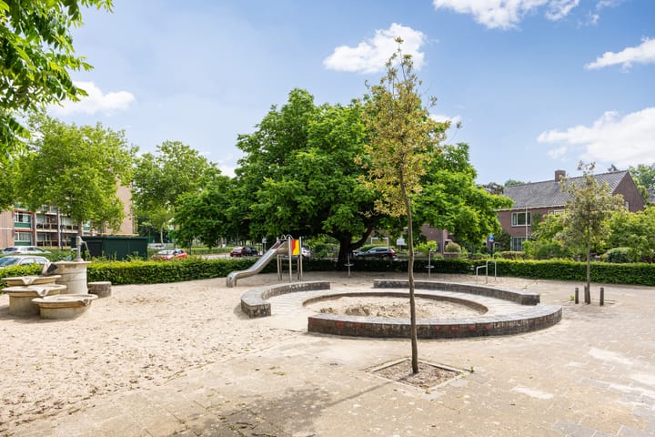 Foto 40 van Frederik Hendriklaan 141