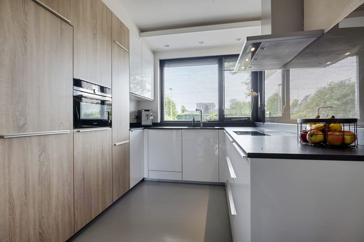 Foto 3 van Koningspage 83