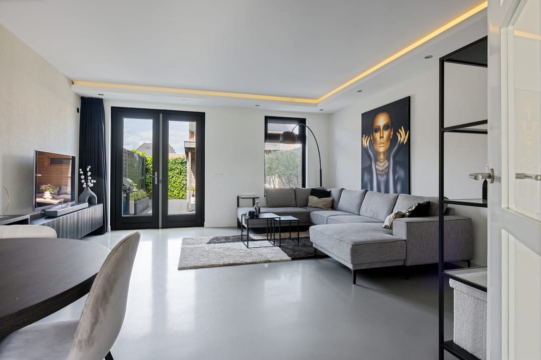 Foto 7 van Koningspage 83