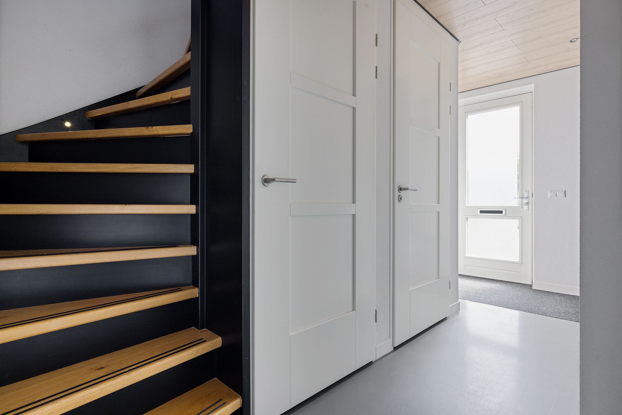 Foto 18 van Koningspage 83