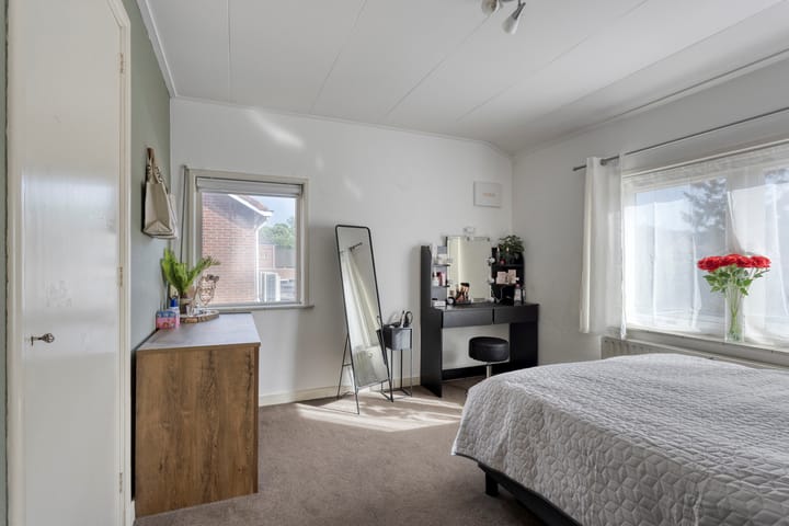 Photo 18 of Frederik Hendriklaan 12