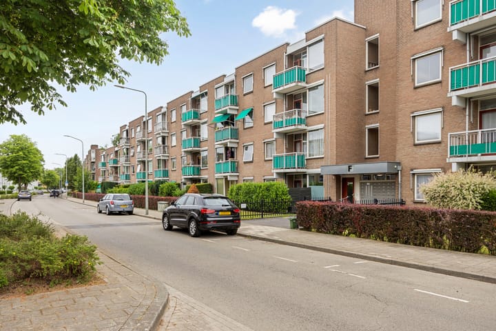 Foto 1 van Adelbert van Scharnlaan F 54