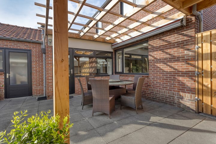 Photo 24 of Frederik Hendriklaan 12