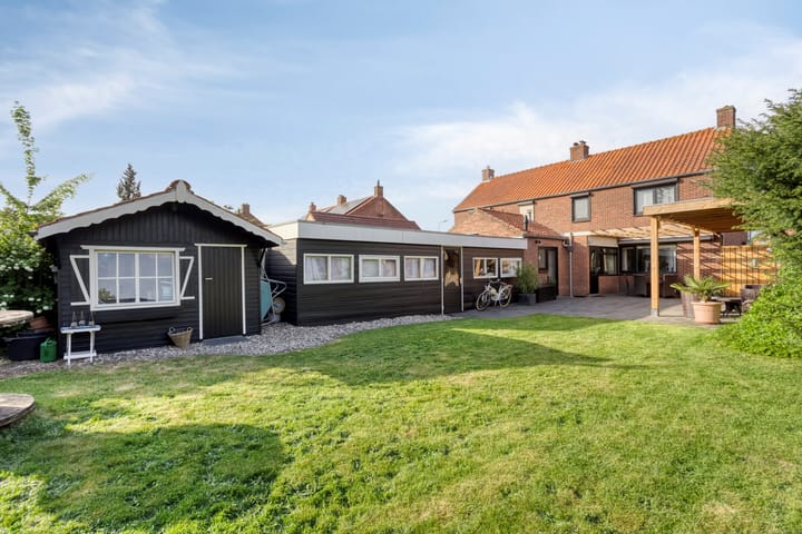 Photo 27 of Frederik Hendriklaan 12