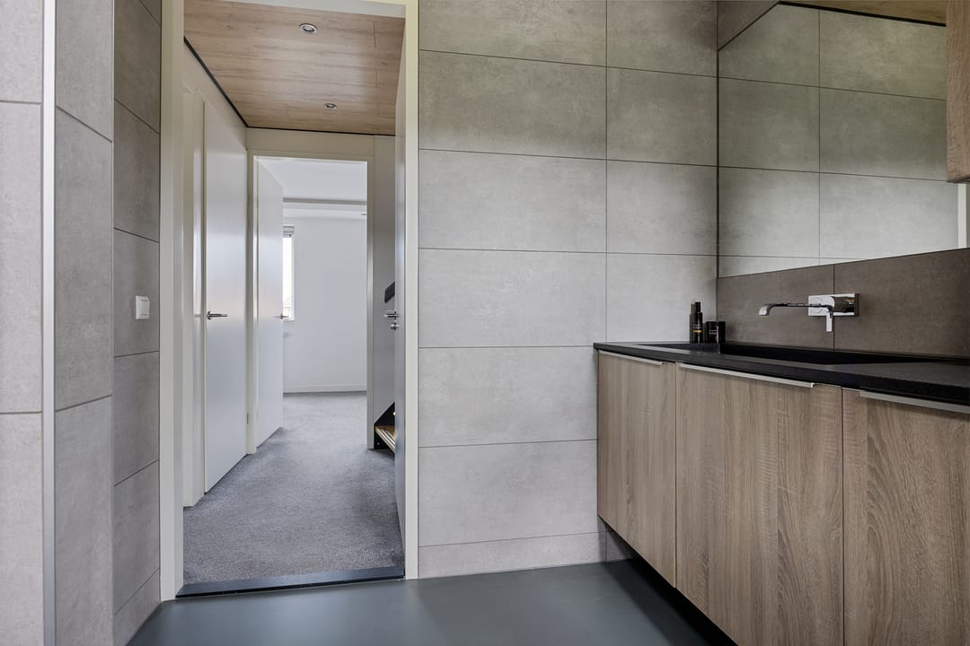 Foto 28 van Koningspage 83