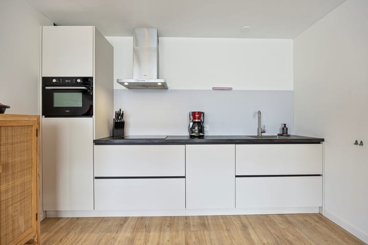 Foto 6 van Adelbert van Scharnlaan F 54