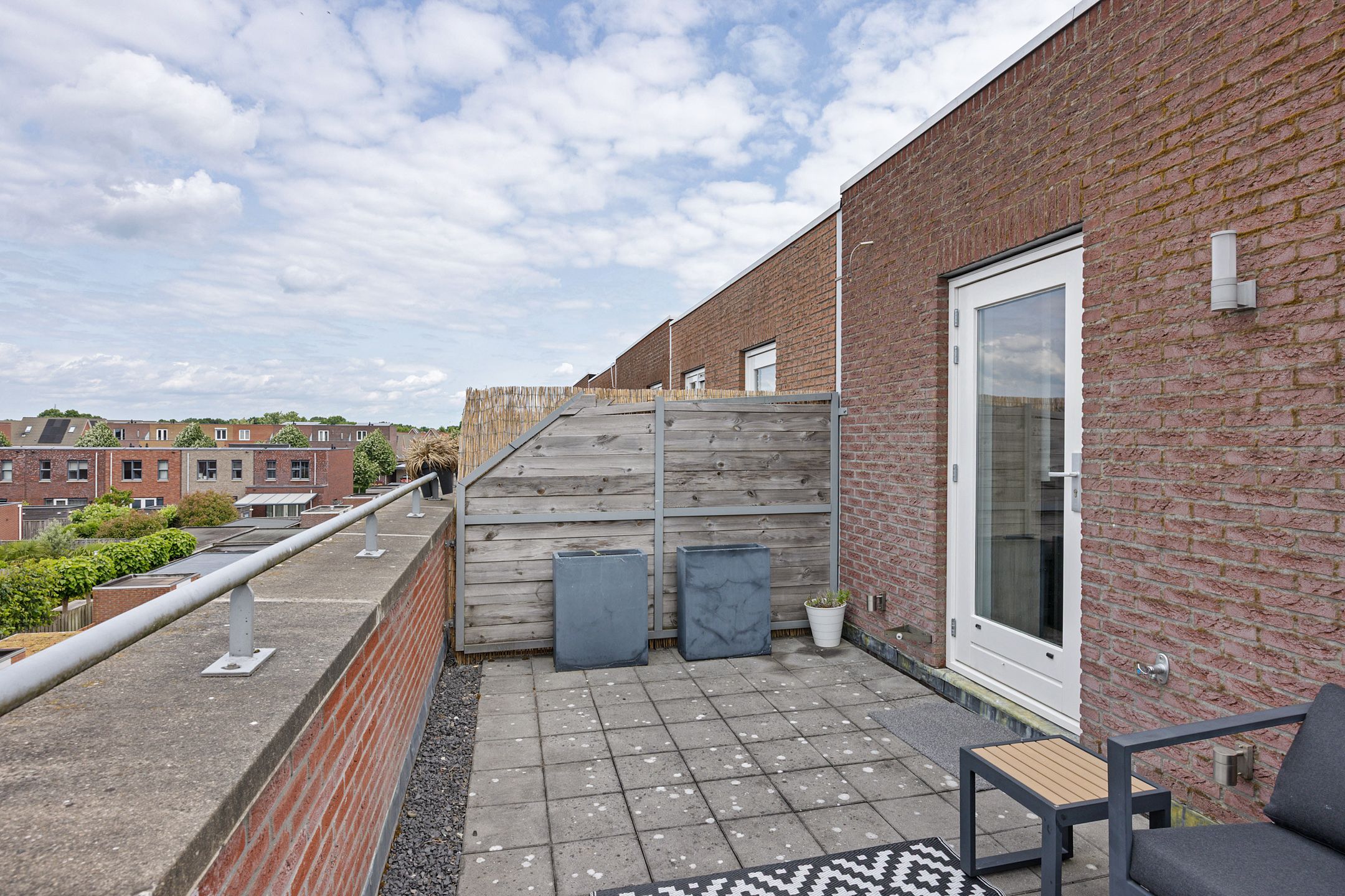 Foto 30 van Koningspage 83