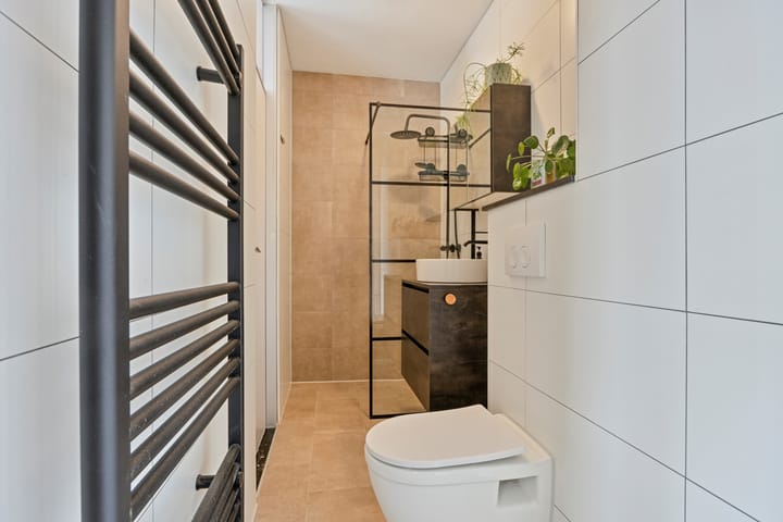 Foto 9 van Adelbert van Scharnlaan F 54