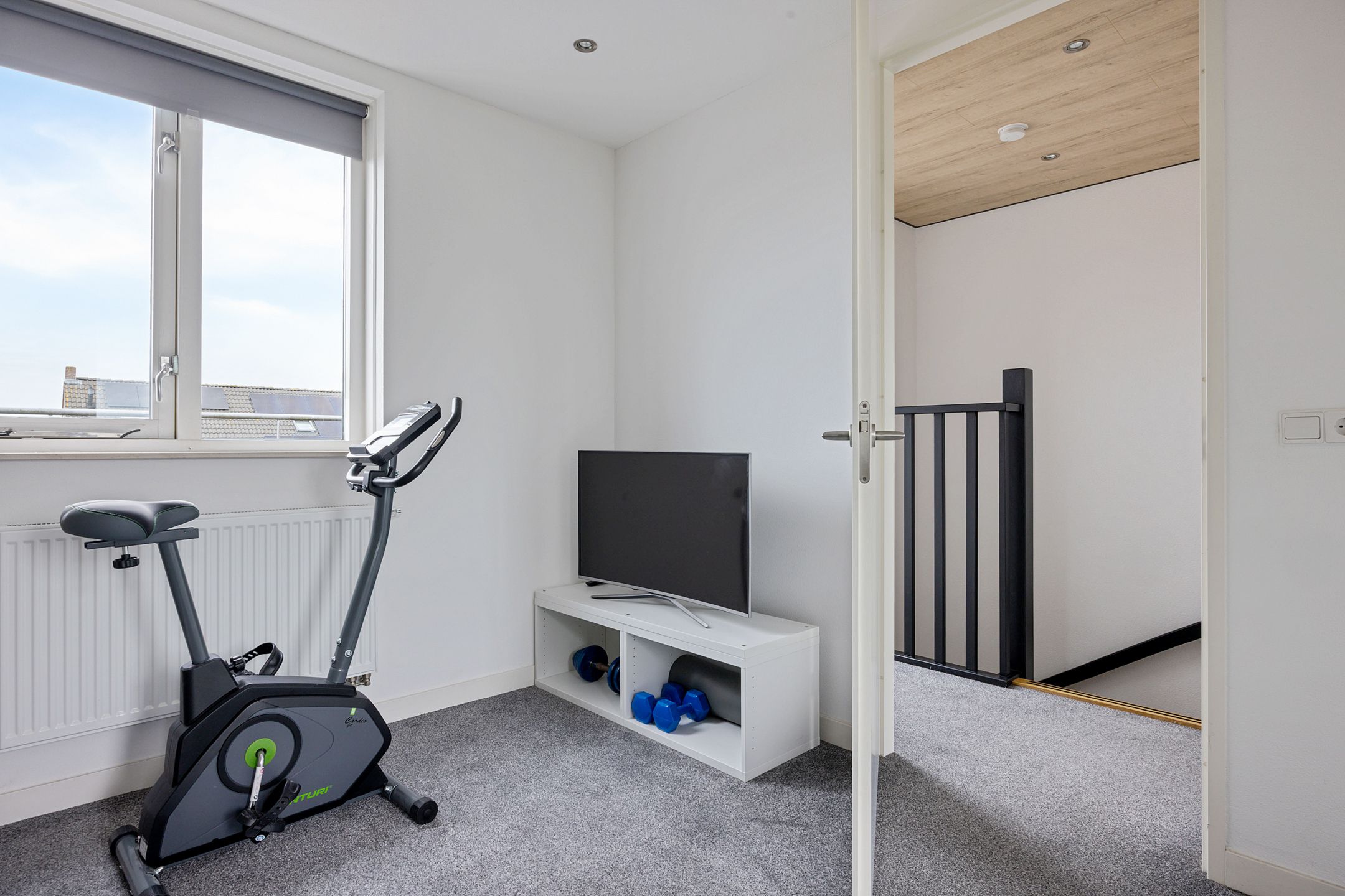 Foto 33 van Koningspage 83