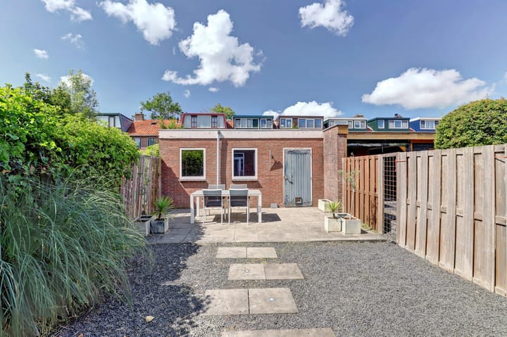 Photo 28 of Jacob van Rijsoordstraat 12