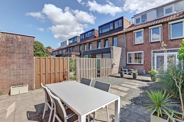 Photo 31 of Jacob van Rijsoordstraat 12