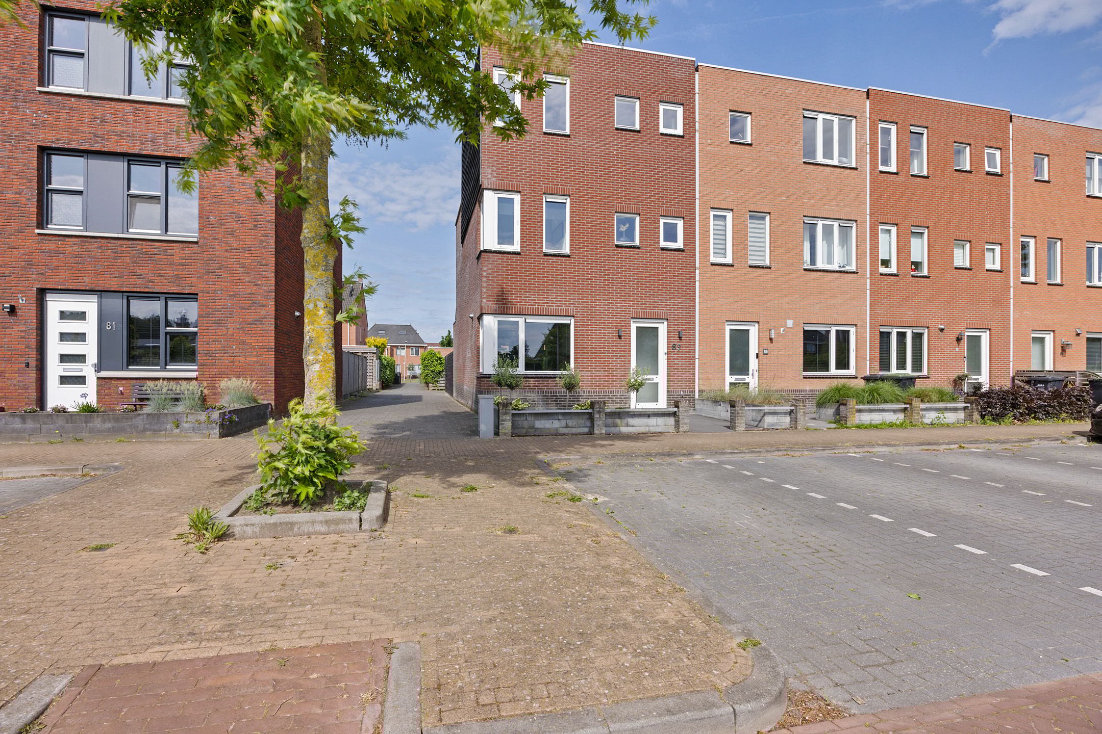 Foto 51 van Koningspage 83