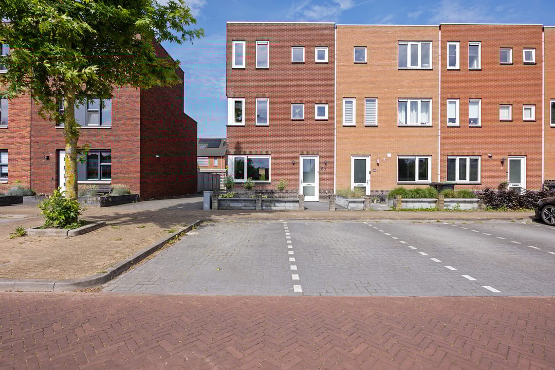 Foto 52 van Koningspage 83