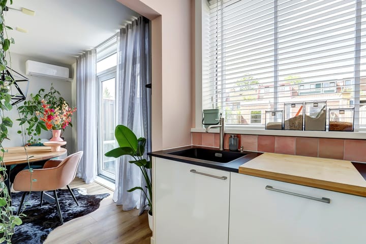 Photo 13 of Jacob van Rijsoordstraat 12