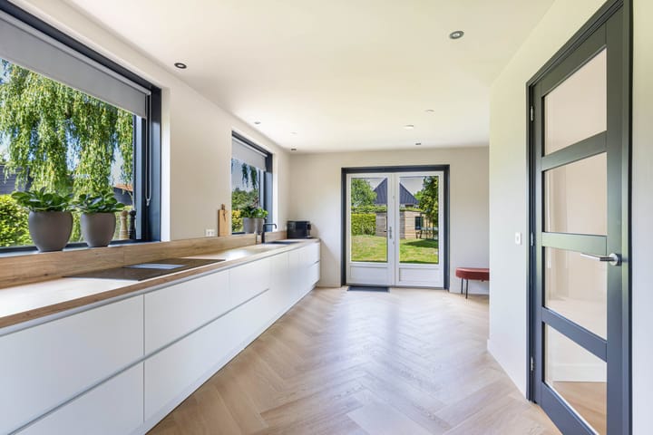 Photo 13 of van Aylvaweg 38-A