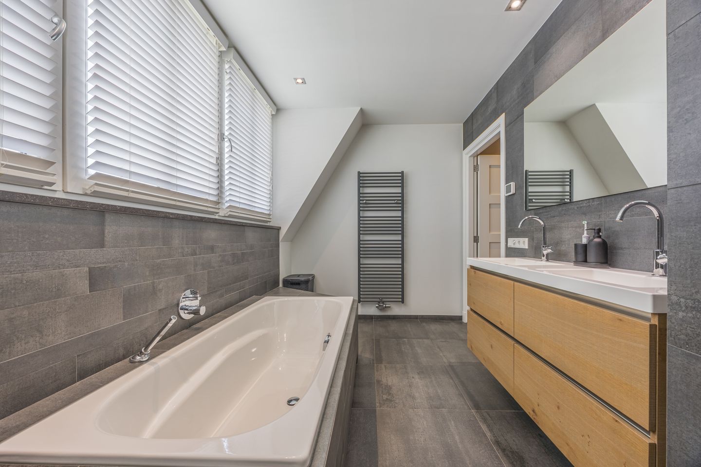 Foto 4 van Groeskuilen 107