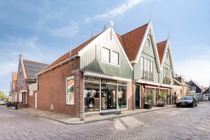 Stationsstraat 6, Volendam