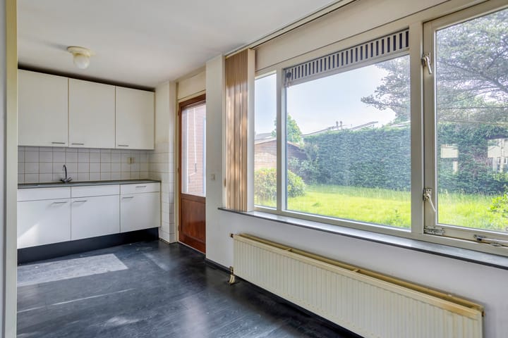 Photo 6 of Oudenboschstraat 26