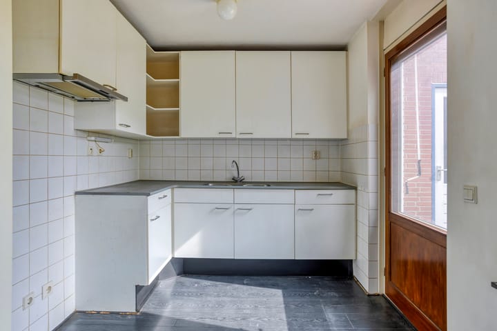 Photo 7 of Oudenboschstraat 26