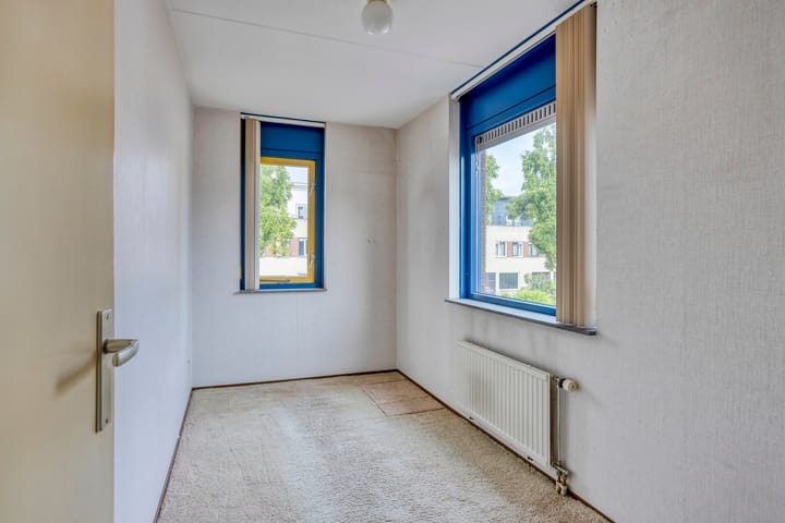 Photo 12 of Oudenboschstraat 26