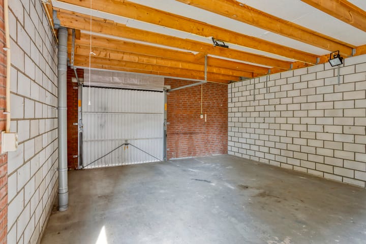 Photo 23 of Oudenboschstraat 26