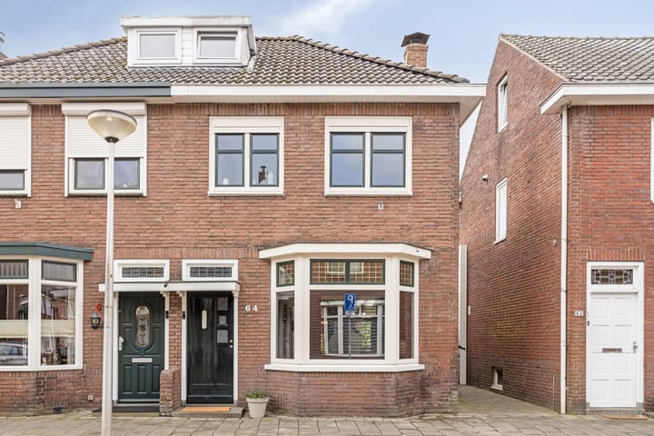 Foto 5 van Van Riebeekstraat 64