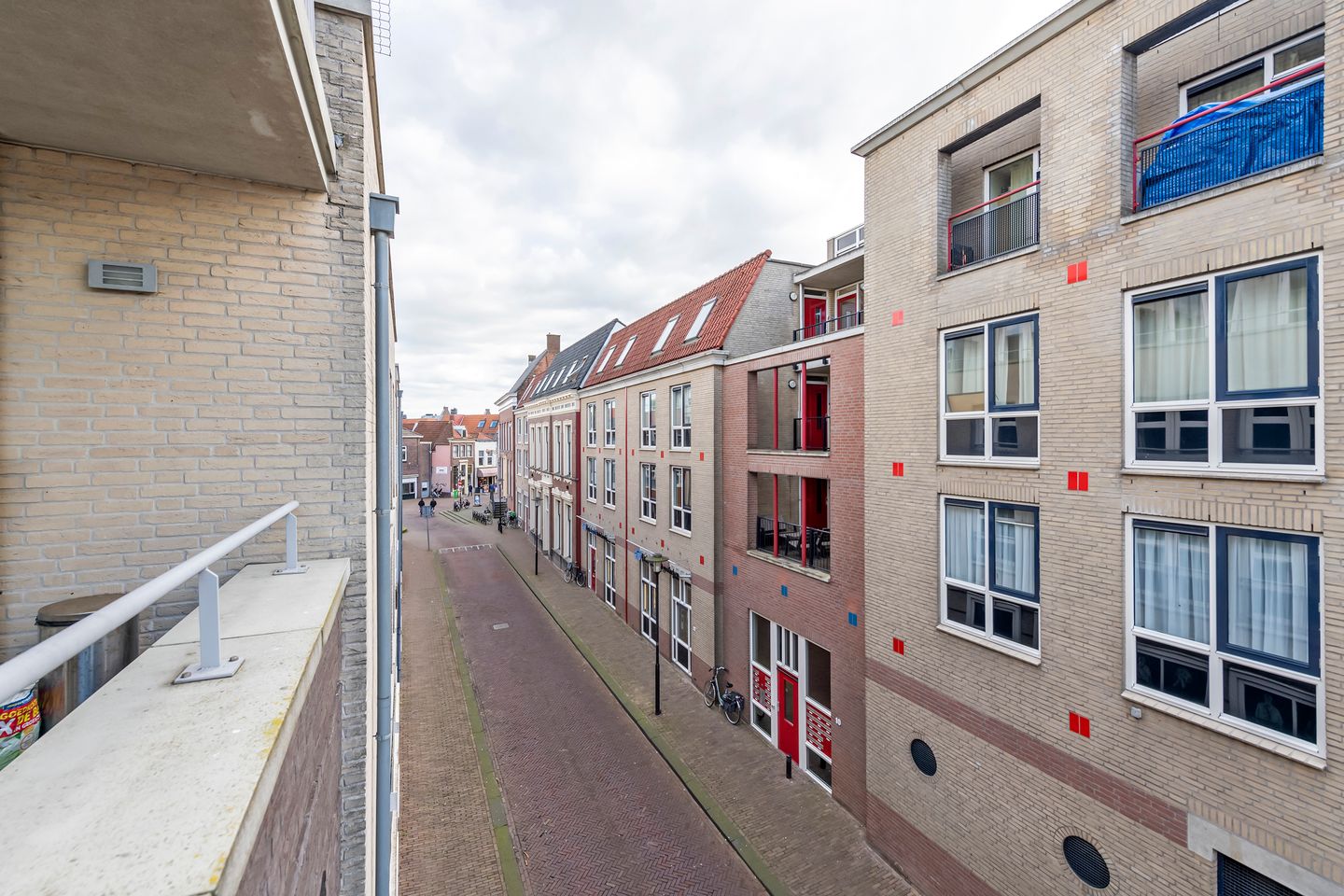 Foto 19 van Damstraat 44