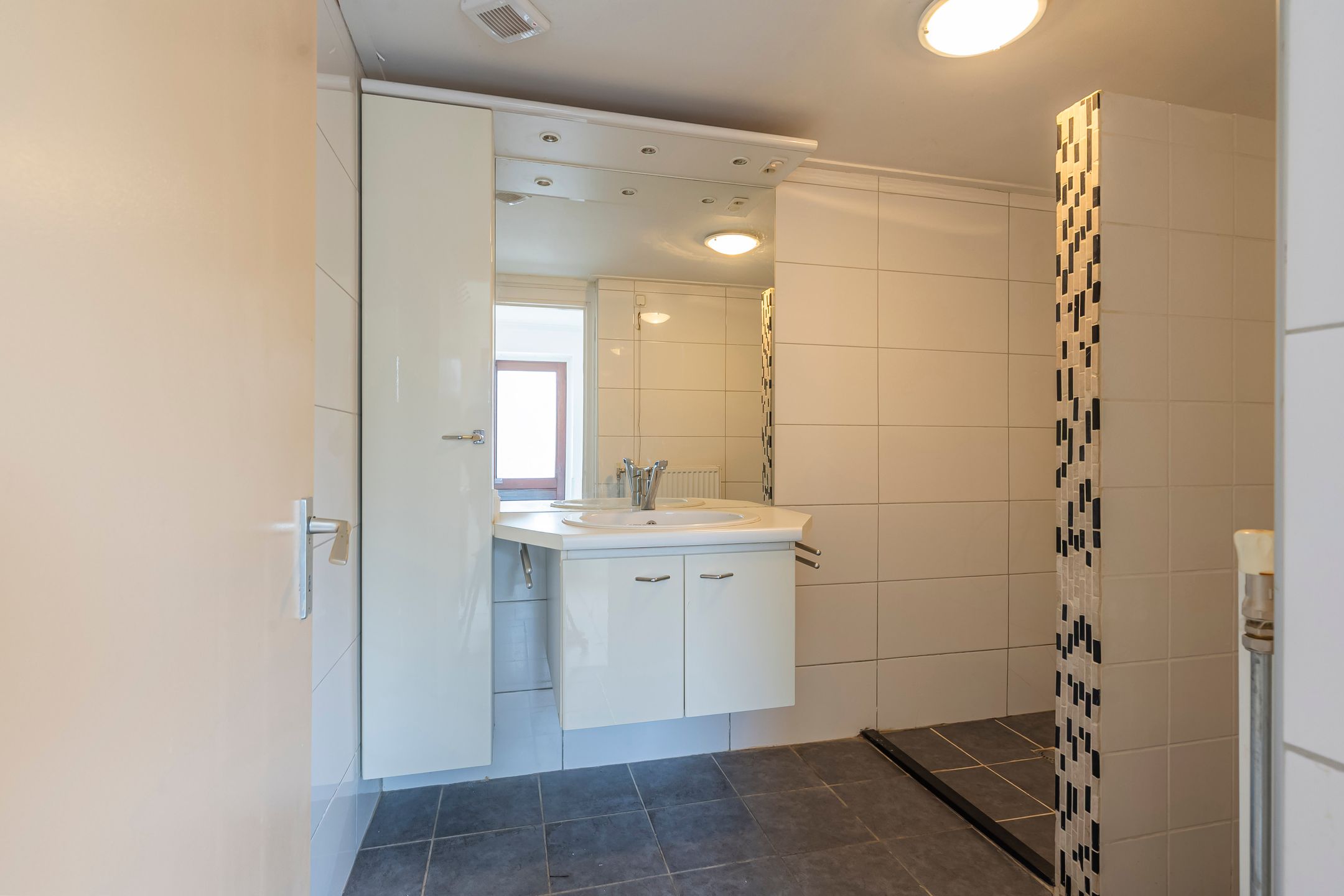 Foto 9 van Laurastraat 36