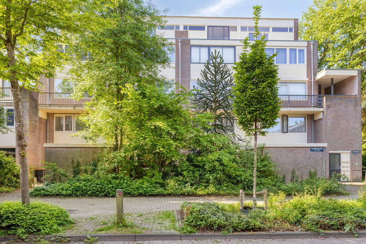 Foto 1 van Doornenburg 706