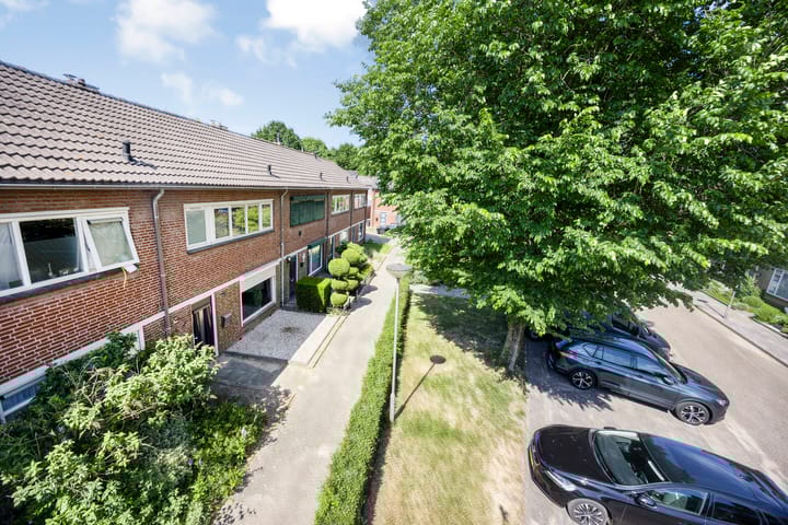 Foto 32 van Burgemeester van Claarenbeekstraat 26