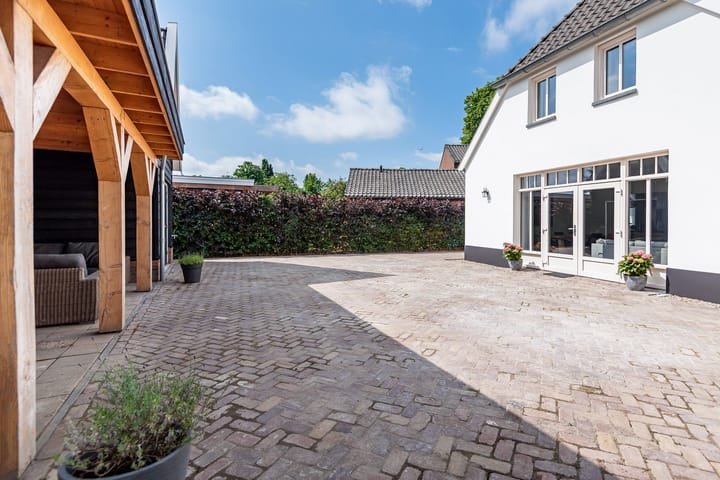 Foto 38 van Hogeweg 57