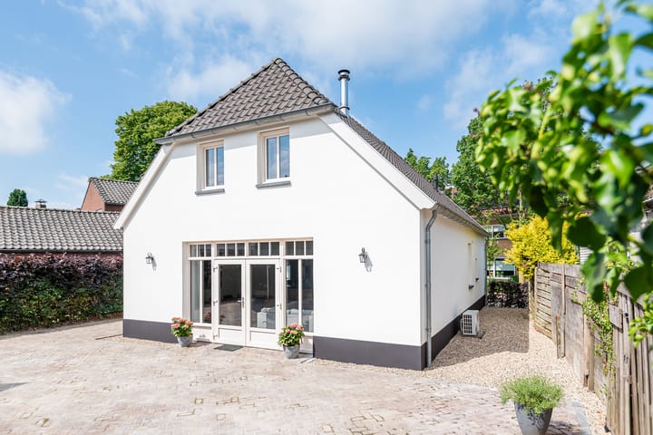 Foto 49 van Hogeweg 57