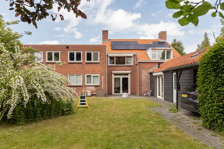 Photo 2 of Willem Alexanderstraat 2