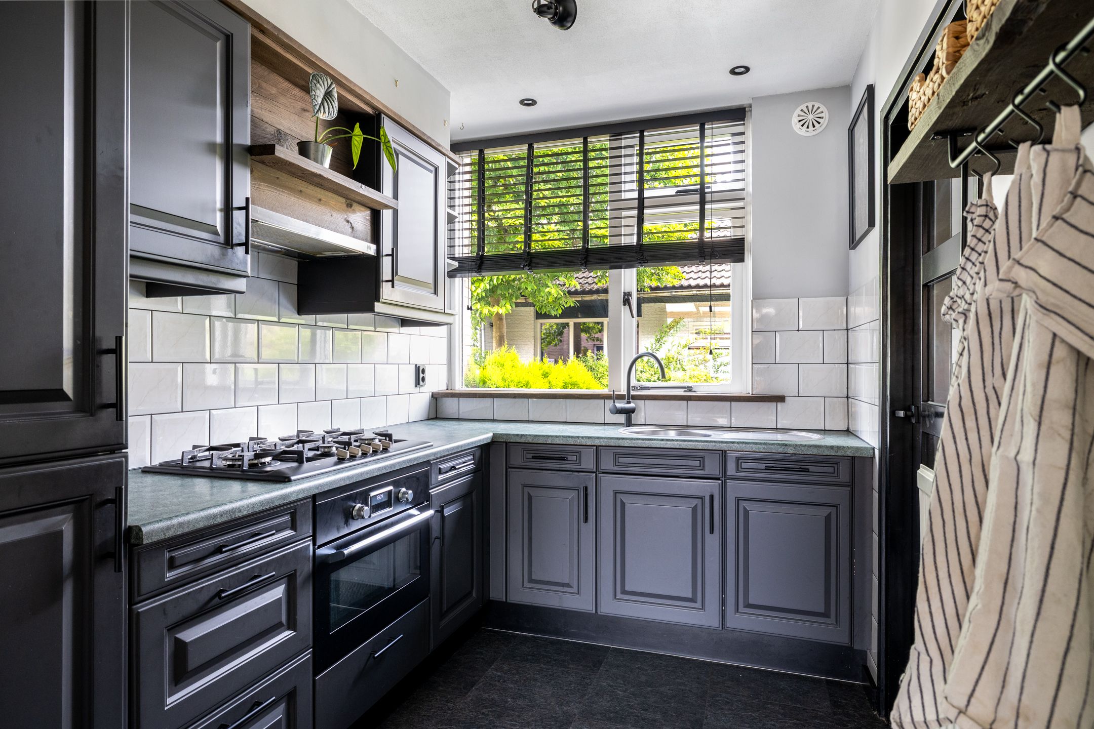 Foto 15 van Kruispad 3