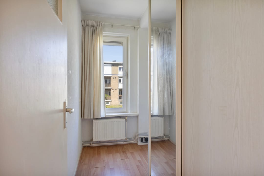 Photo 23 of Diekmanstraat 1-1