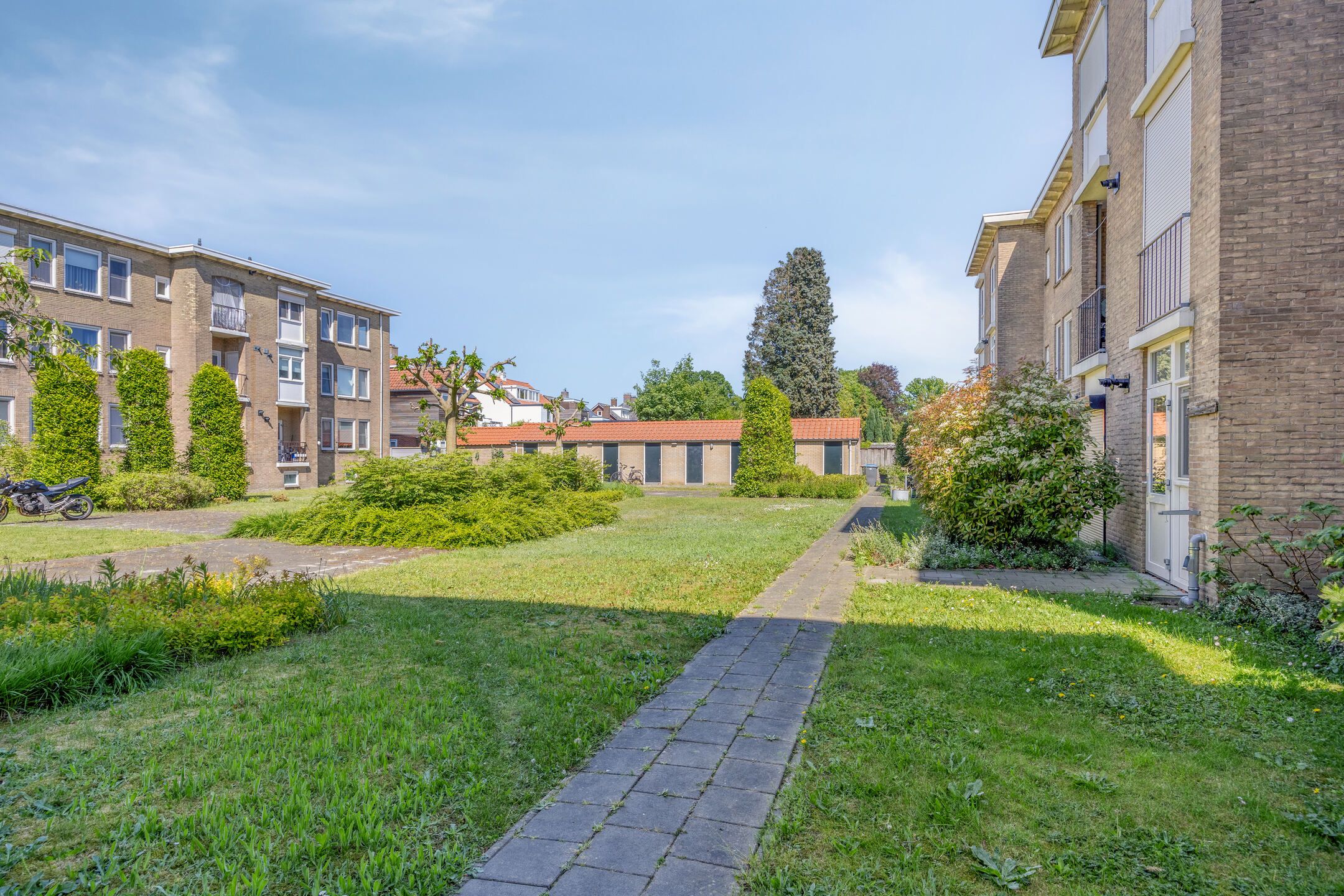 Photo 27 of Diekmanstraat 1-1