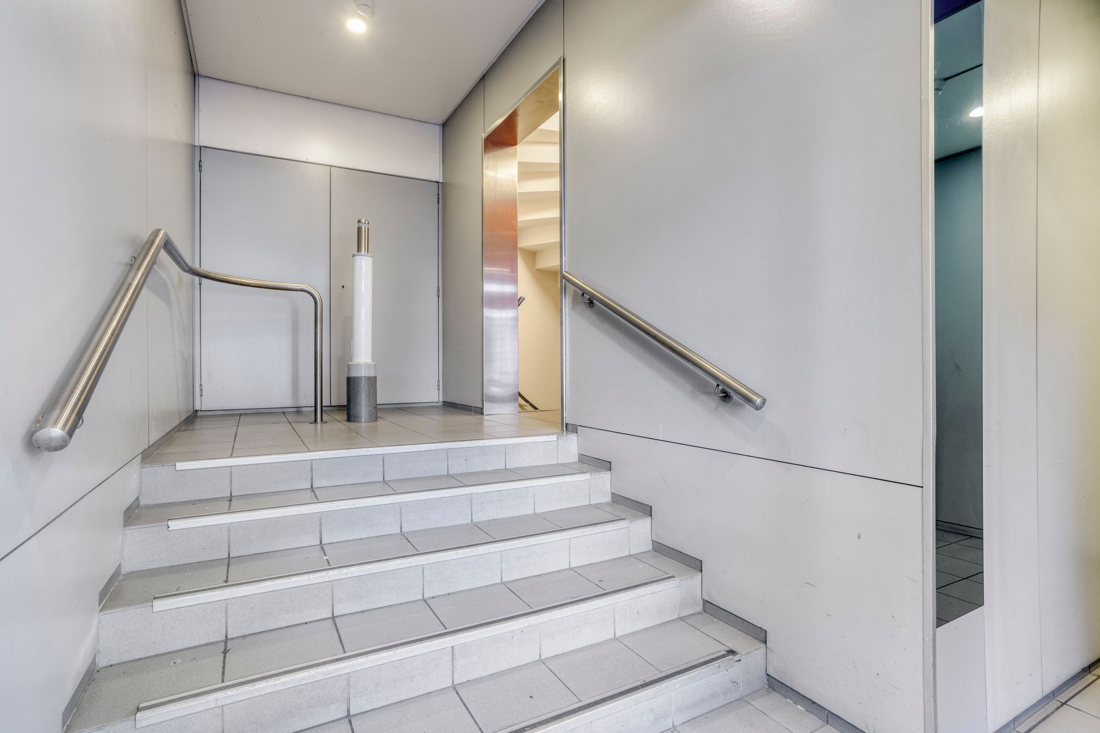 Photo 6 of Looierstraat 2-7B