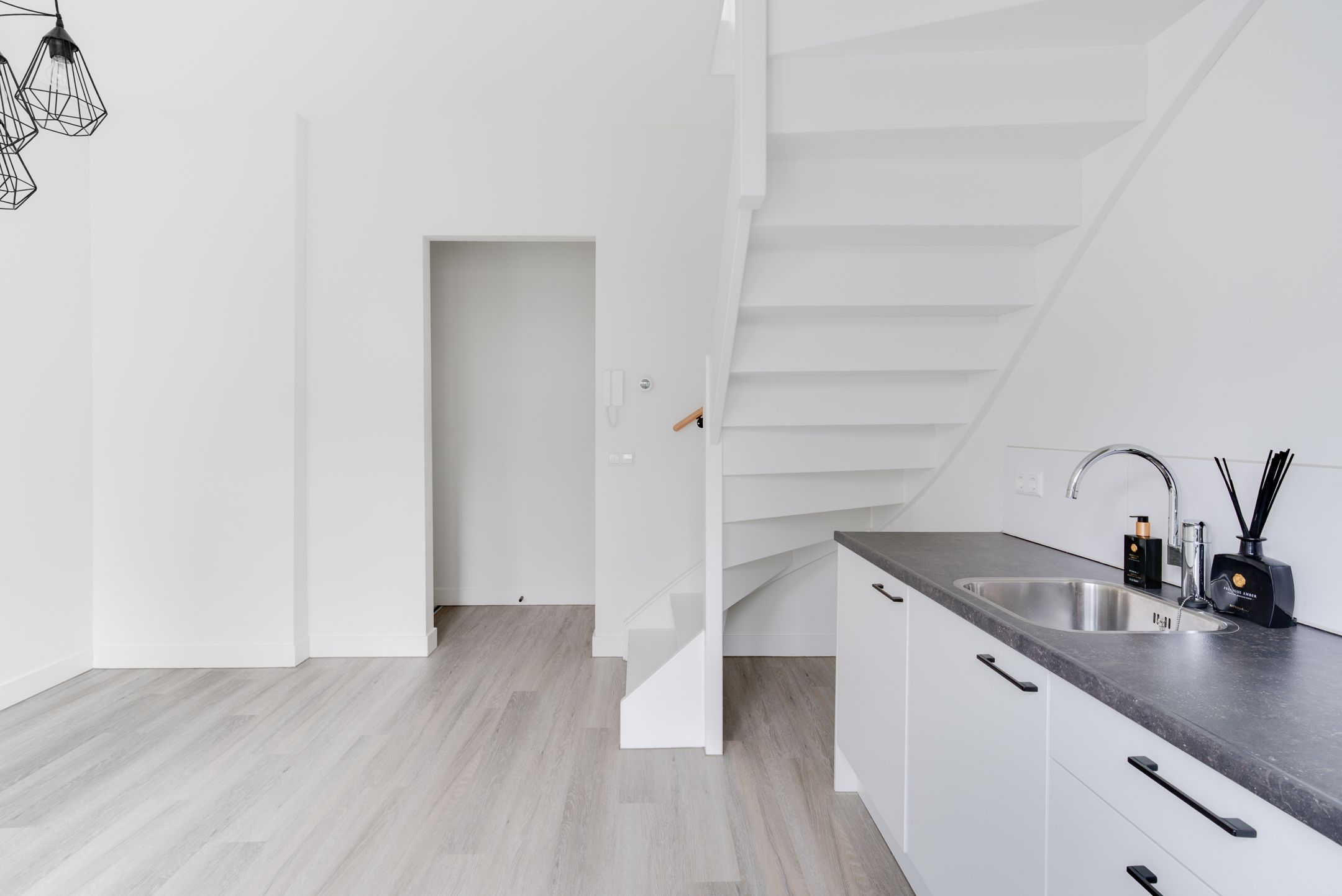 Foto 6 van Laat 88-C