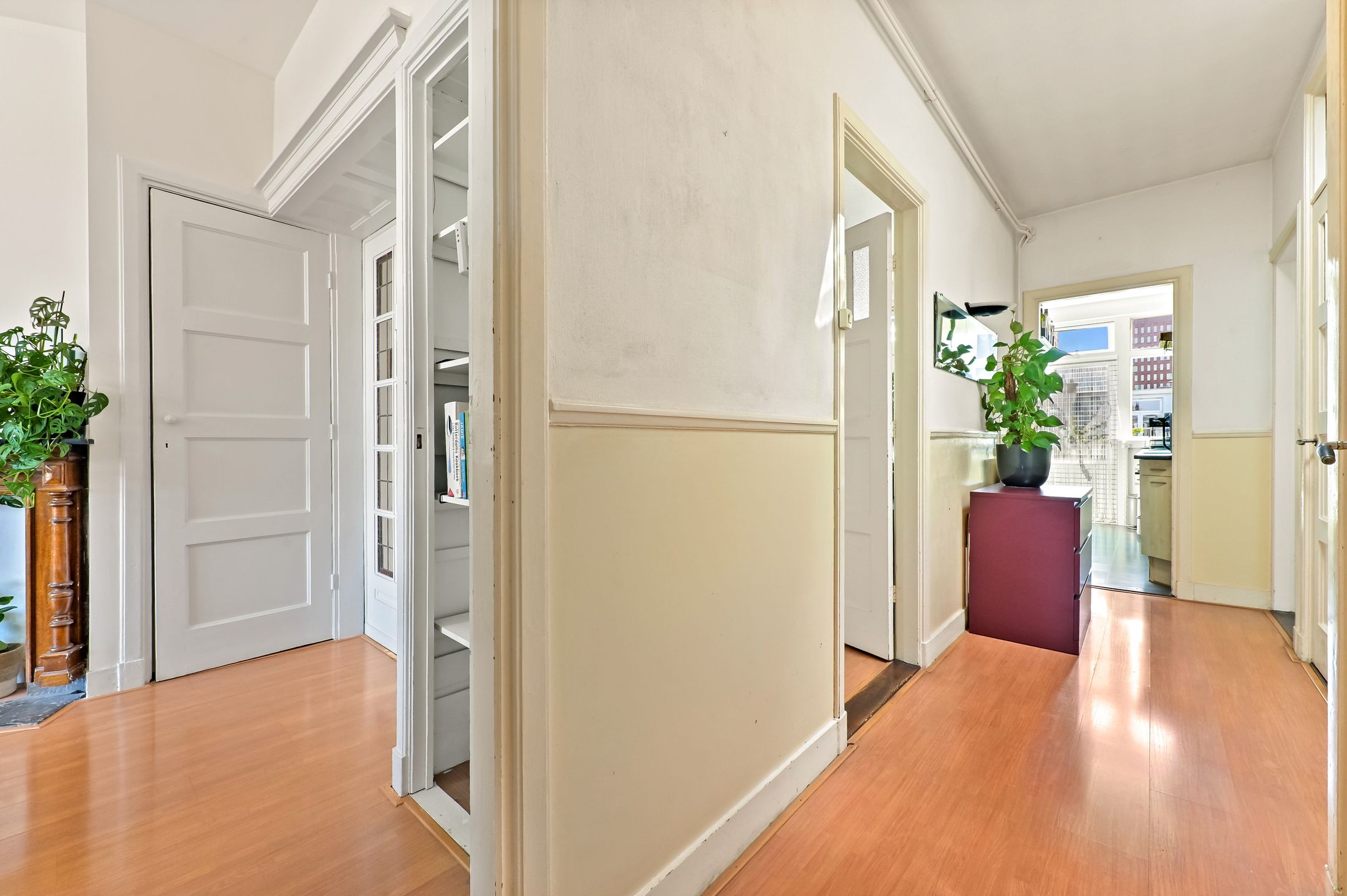 Foto 9 van Volkerakstraat 48