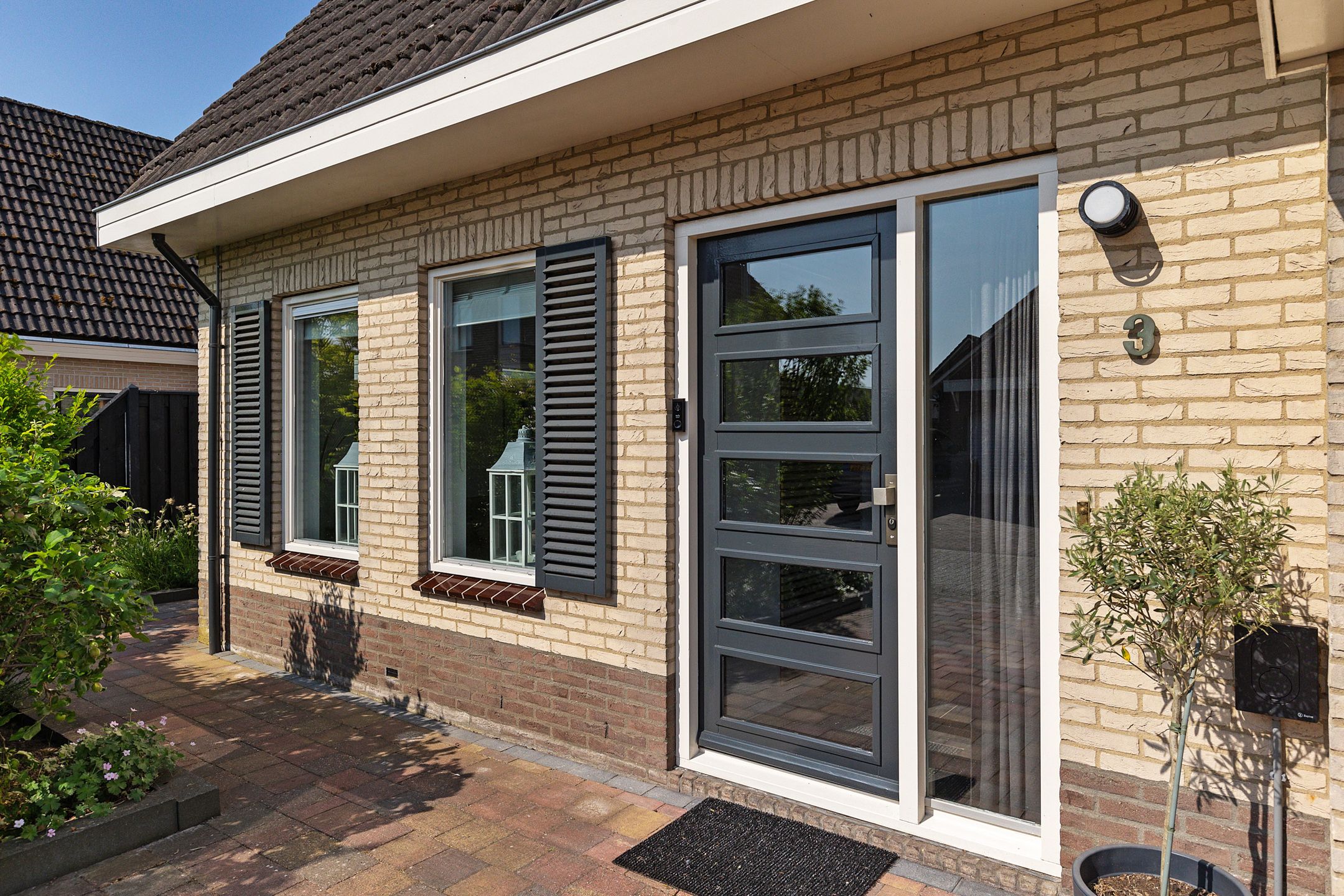 Foto 6 van Dwergstern 3