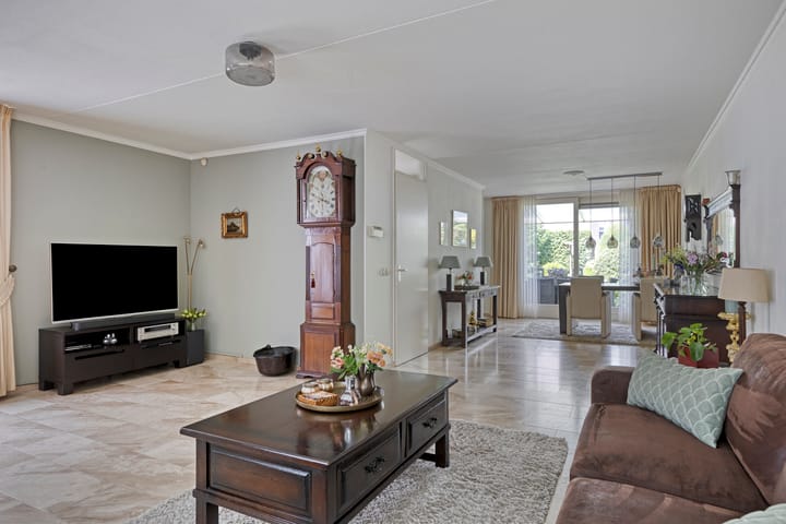 Foto 2 van Lottistraat 6