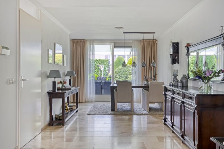 Foto 13 van Lottistraat 6