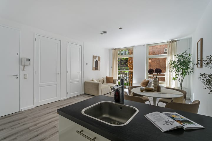 Foto 13 van Da Costakade 174-1A