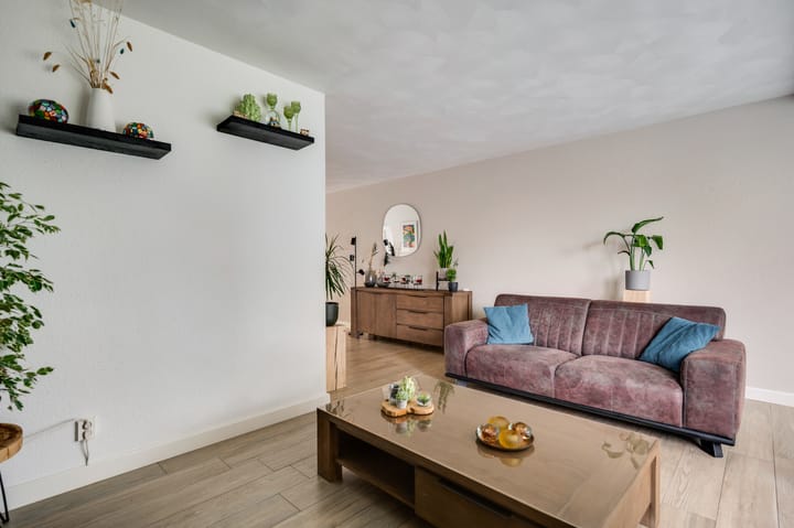 Photo 7 of Leliestraat 15