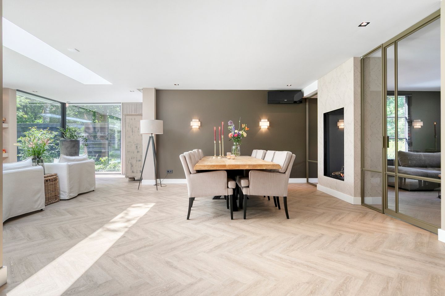 Foto 10 van Treublaan 27