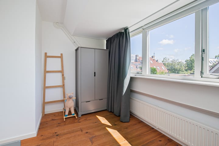 Photo 17 of Leuneweg 9